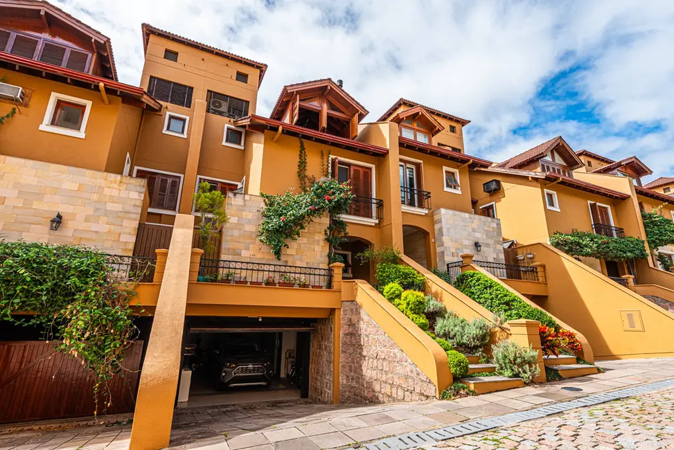 Foto 2 de Casa de Condomínio com 4 quartos à venda, 436m2 em Três Figueiras, Porto Alegre - RS