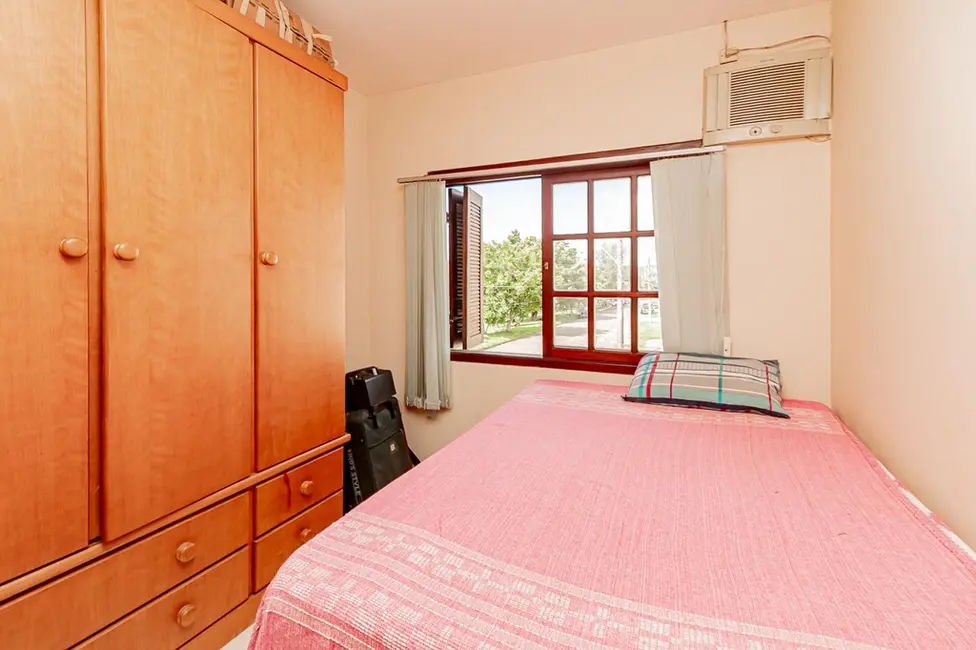 Foto 3 de Casa com 3 quartos à venda, 127m2 em Hípica, Porto Alegre - RS