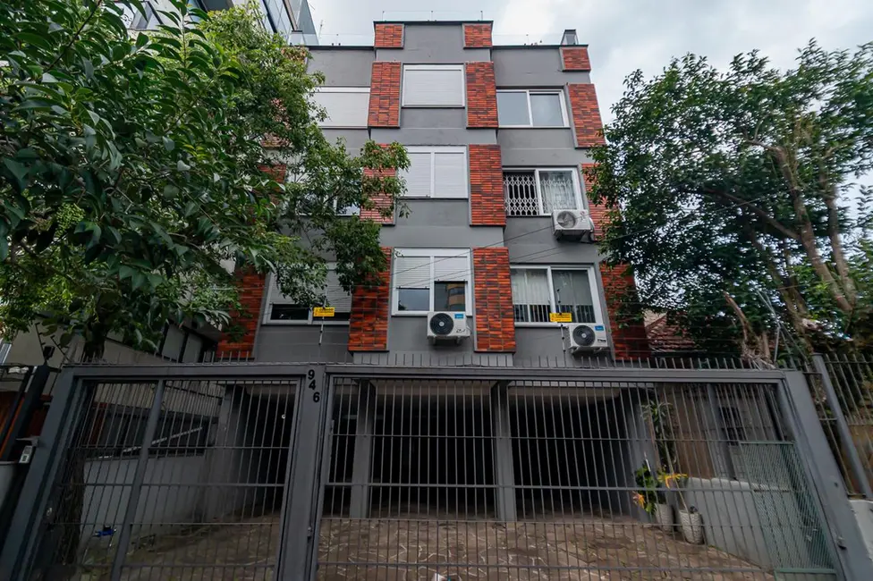 Apartamento com 3 quartos à venda, 141m2 em Menino Deus, Porto Alegre - RS - imagem 1 Foto 1 de Apartamento com 3 quartos à venda, 141m2 em Menino Deus, Porto Alegre - RS