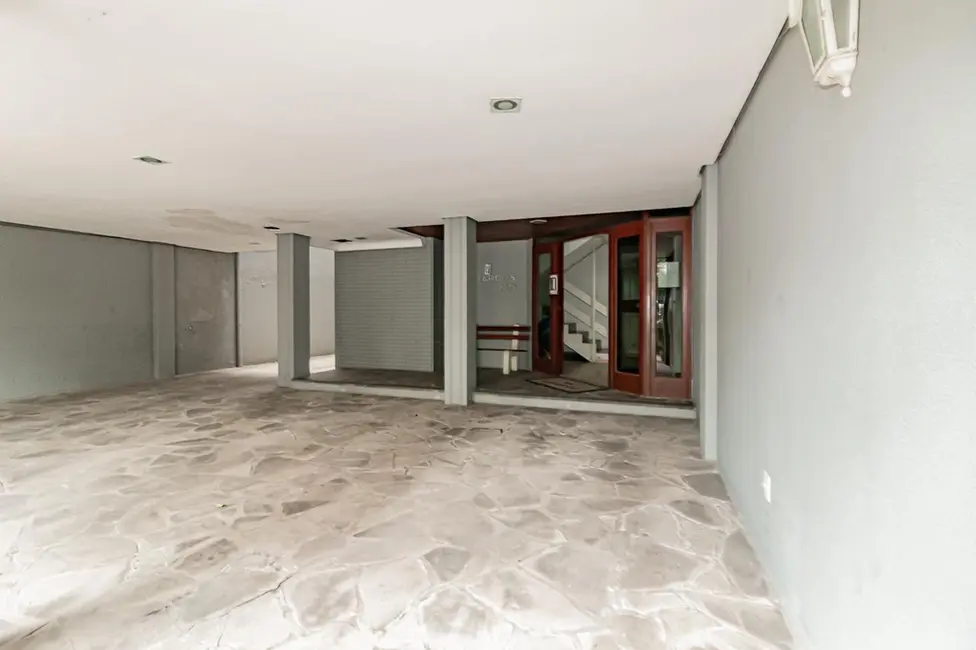 Apartamento com 3 quartos à venda, 141m2 em Menino Deus, Porto Alegre - RS - imagem 5 Foto 5 de Apartamento com 3 quartos à venda, 141m2 em Menino Deus, Porto Alegre - RS