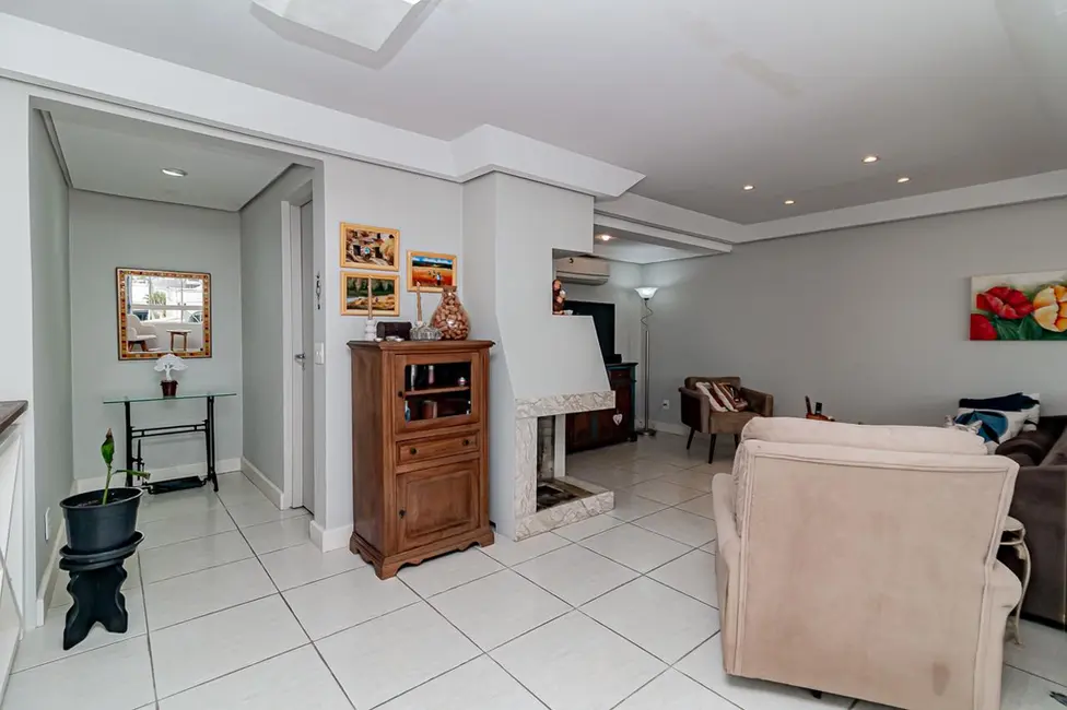 Apartamento com 3 quartos à venda, 141m2 em Menino Deus, Porto Alegre - RS - imagem 7 Foto 7 de Apartamento com 3 quartos à venda, 141m2 em Menino Deus, Porto Alegre - RS