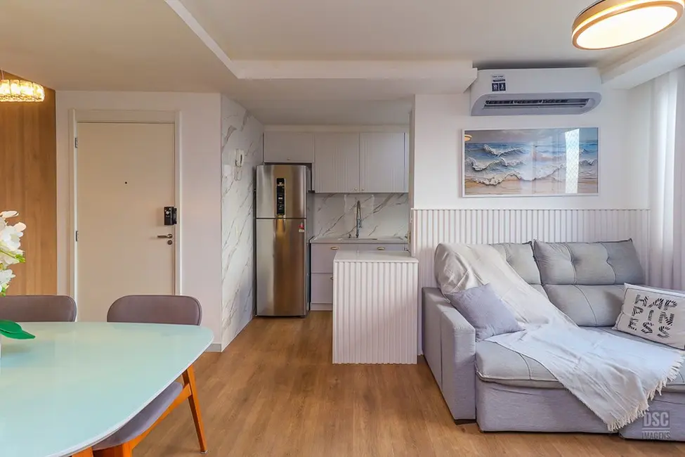 Foto 2 de Apartamento com 3 quartos à venda, 61m2 em Jardim Itu, Porto Alegre - RS