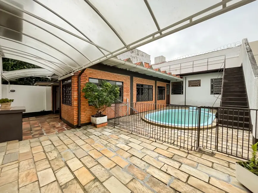 Foto 4 de Casa com 3 quartos à venda, 230m2 em Nonoai, Porto Alegre - RS