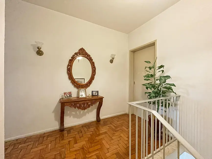 Foto 8 de Casa com 3 quartos à venda, 230m2 em Nonoai, Porto Alegre - RS