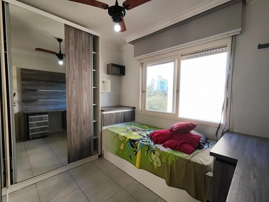 Foto 5 de Apartamento com 3 quartos à venda, 82m2 em Cavalhada, Porto Alegre - RS