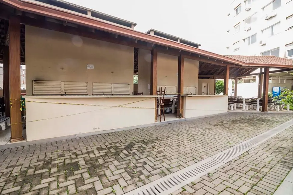 Foto 2 de Apartamento com 3 quartos à venda, 69m2 em Vila Ipiranga, Porto Alegre - RS