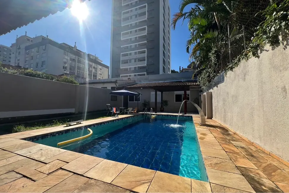 Foto 2 de Casa com 4 quartos à venda, 220m2 em Petrópolis, Porto Alegre - RS