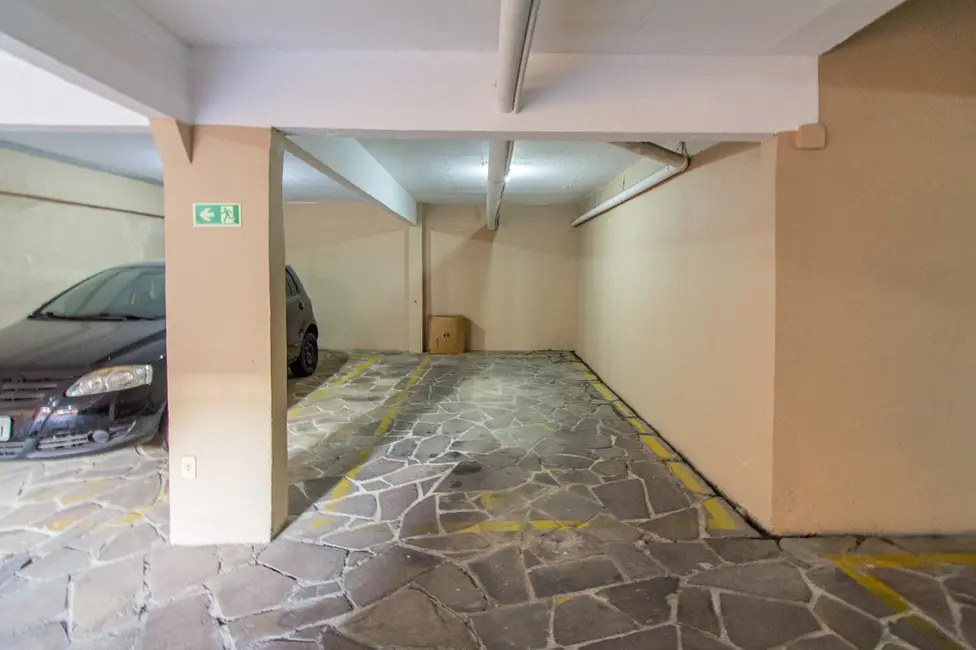 Apartamento com 1 quarto à venda, 105m2 em Petrópolis, Porto Alegre - RS - imagem 5 Foto 5 de Apartamento com 1 quarto à venda, 105m2 em Petrópolis, Porto Alegre - RS
