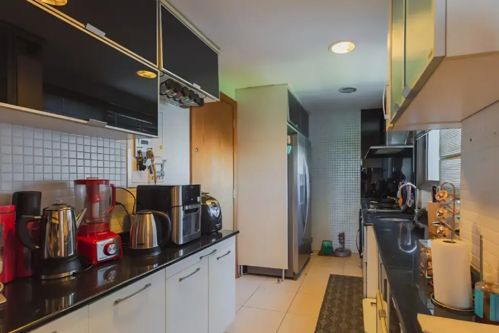 Foto 2 de Apartamento com 3 quartos à venda, 131m2 em Três Figueiras, Porto Alegre - RS
