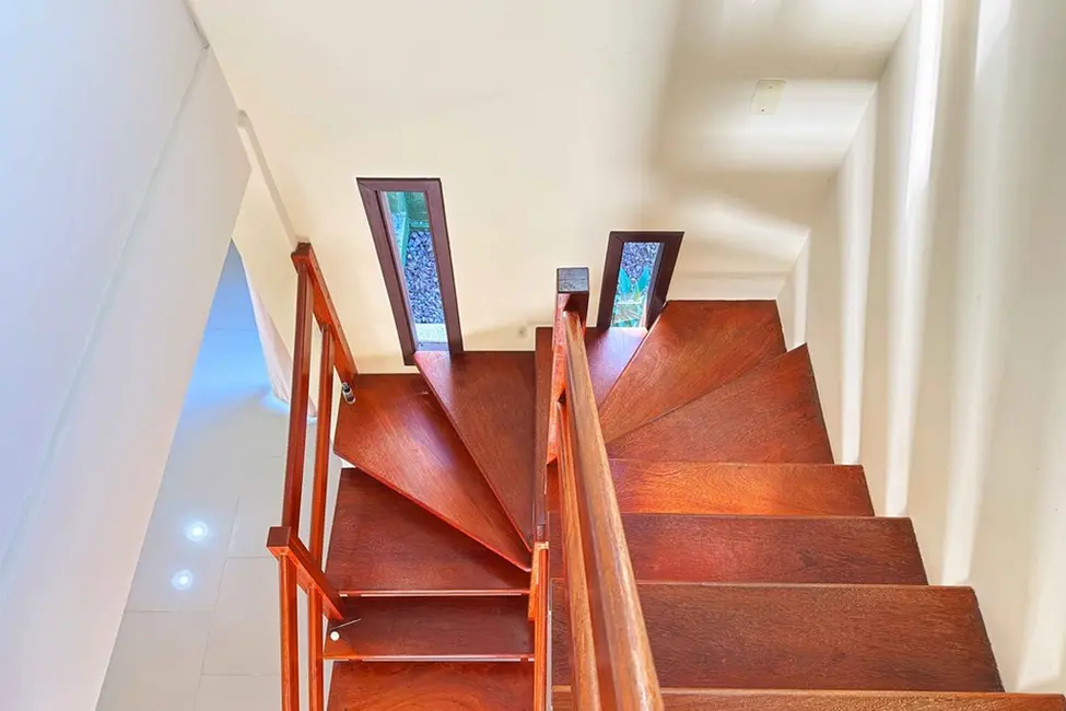 Foto 9 de Casa com 4 quartos à venda, 170m2 em Guarujá, Porto Alegre - RS