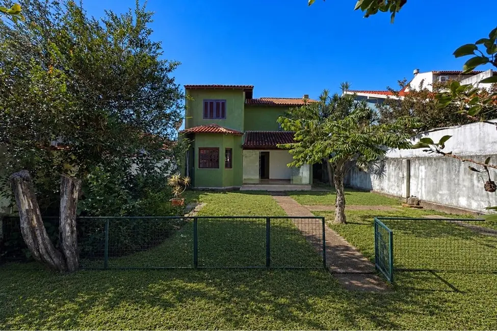 Foto 5 de Casa com 4 quartos à venda, 170m2 em Guarujá, Porto Alegre - RS