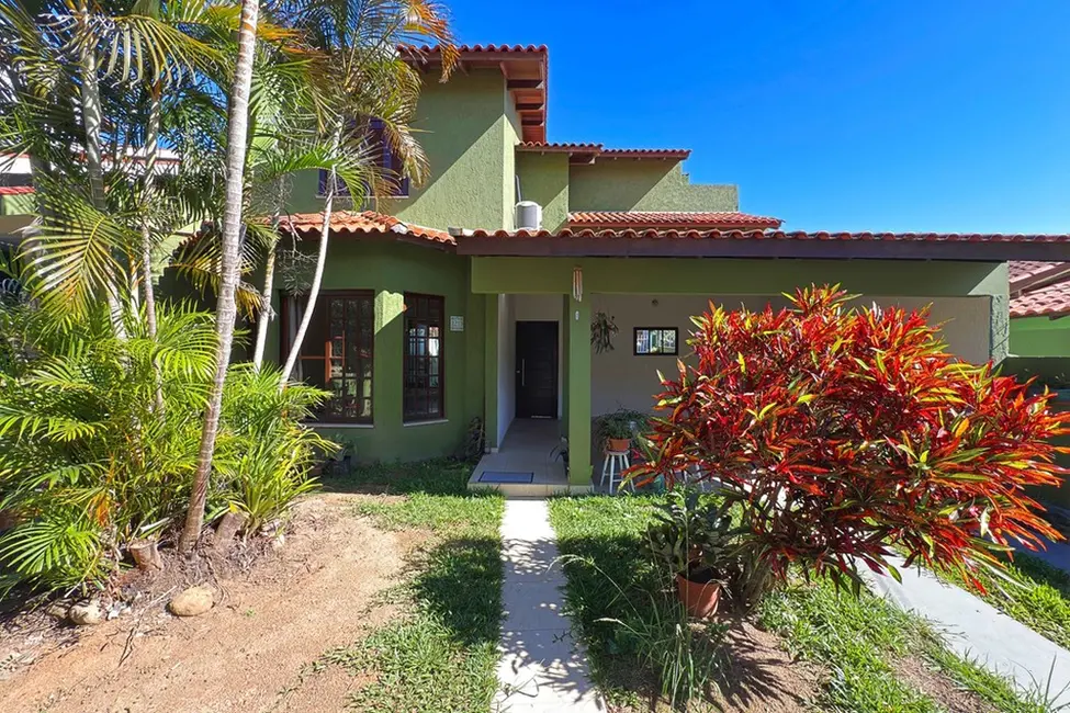 Foto 3 de Casa com 4 quartos à venda, 170m2 em Guarujá, Porto Alegre - RS