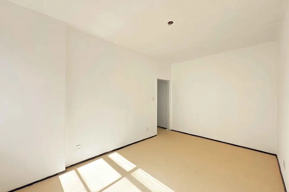 Foto 2 de Apartamento com 2 quartos à venda, 99m2 em Centro Histórico, Porto Alegre - RS