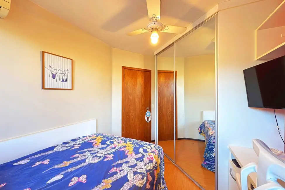 Foto 6 de Casa de Condomínio com 3 quartos à venda, 140m2 em Ipanema, Porto Alegre - RS