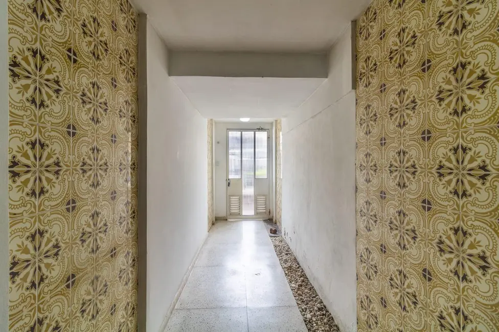 Apartamento com 2 quartos à venda, 60m2 em Rio Branco, Porto Alegre - RS - imagem 3 Foto 3 de Apartamento com 2 quartos à venda, 60m2 em Rio Branco, Porto Alegre - RS