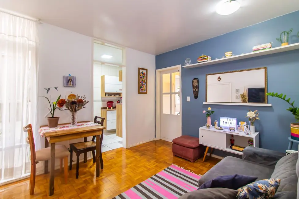 Apartamento com 2 quartos à venda, 60m2 em Rio Branco, Porto Alegre - RS - imagem 1 Foto 1 de Apartamento com 2 quartos à venda, 60m2 em Rio Branco, Porto Alegre - RS