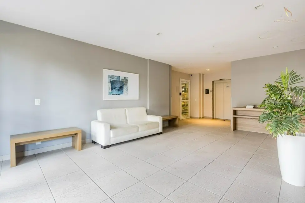 Apartamento com 2 quartos à venda, 51m2 em Humaitá, Porto Alegre - RS - imagem 2 Foto 2 de Apartamento com 2 quartos à venda, 51m2 em Humaitá, Porto Alegre - RS