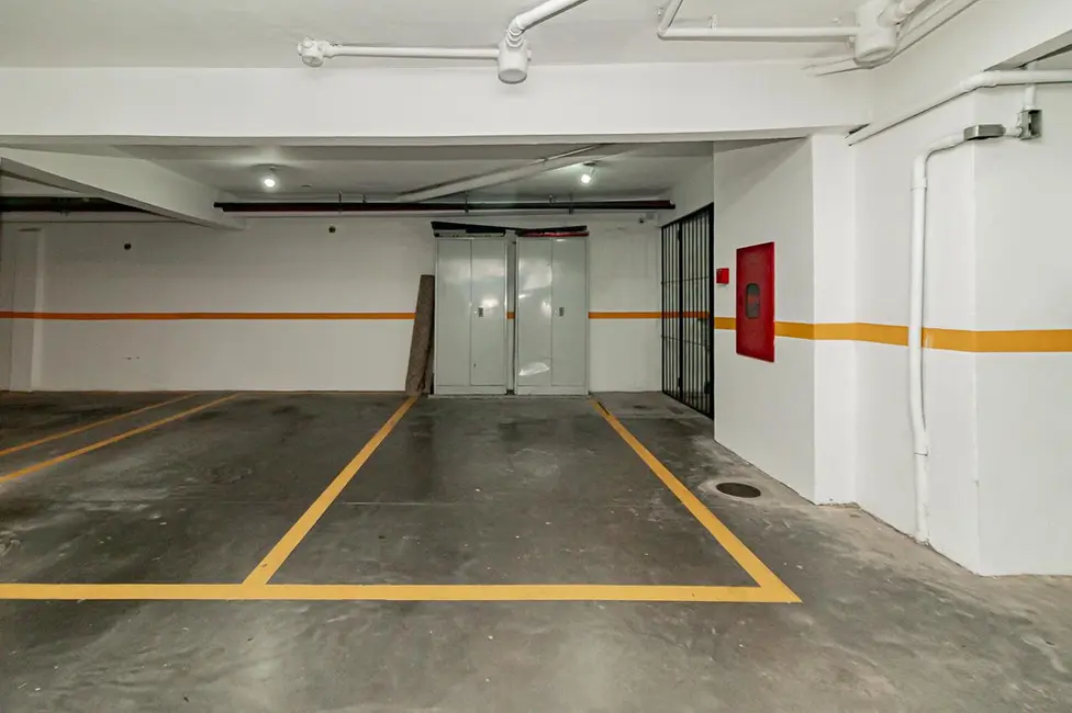 Apartamento com 1 quarto à venda, 48m2 em Independência, Porto Alegre - RS - imagem 5 Foto 5 de Apartamento com 1 quarto à venda, 48m2 em Independência, Porto Alegre - RS