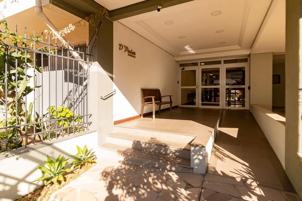 Apartamento com 1 quarto à venda, 48m2 em Independência, Porto Alegre - RS - imagem 3 Foto 3 de Apartamento com 1 quarto à venda, 48m2 em Independência, Porto Alegre - RS