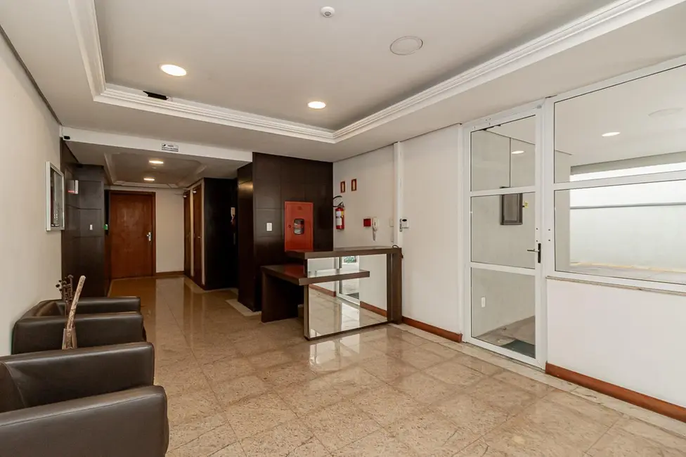 Apartamento com 1 quarto à venda, 48m2 em Independência, Porto Alegre - RS - imagem 4 Foto 4 de Apartamento com 1 quarto à venda, 48m2 em Independência, Porto Alegre - RS