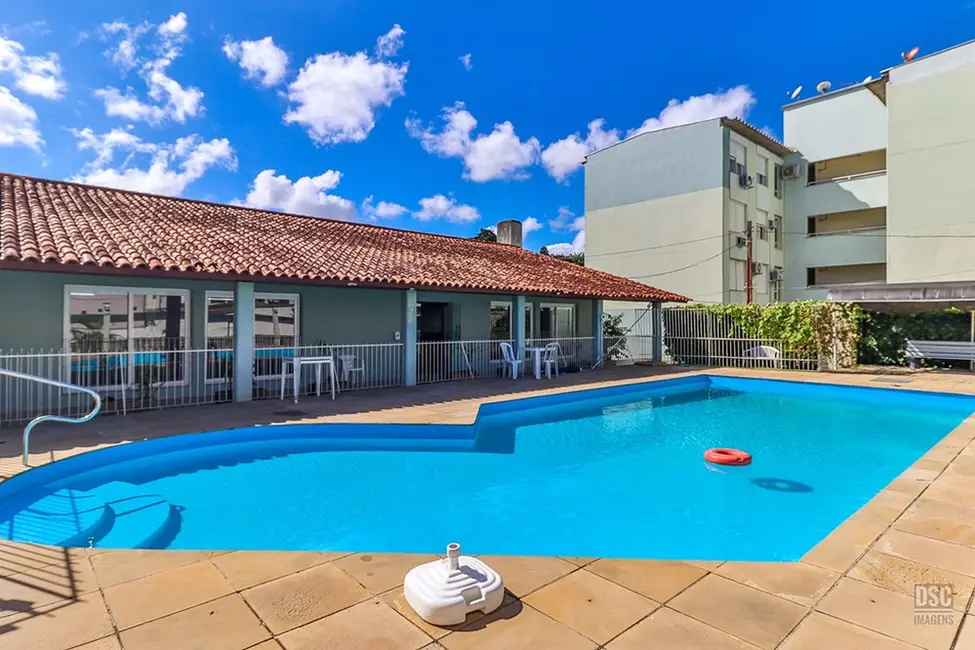 Foto 2 de Apartamento com 2 quartos à venda, 54m2 em Cavalhada, Porto Alegre - RS
