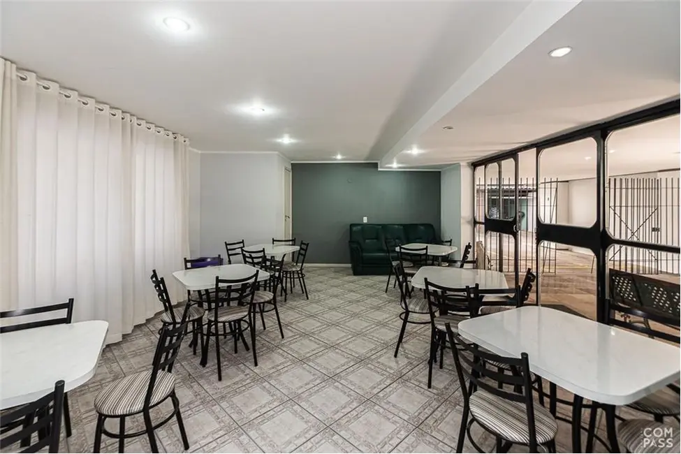 Foto 3 de Apartamento com 2 quartos à venda, 82m2 em Menino Deus, Porto Alegre - RS