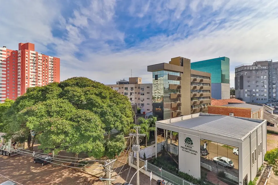 Foto 6 de Apartamento com 2 quartos à venda, 70m2 em Santana, Porto Alegre - RS