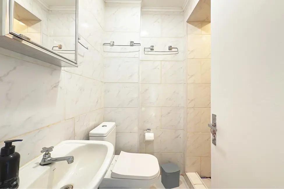 Foto 8 de Apartamento com 1 quarto à venda, 41m2 em Azenha, Porto Alegre - RS