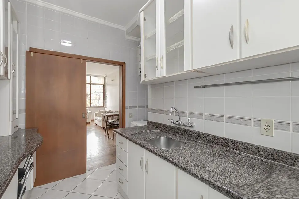 Apartamento com 2 quartos à venda, 75m2 em Menino Deus, Porto Alegre - RS - imagem 9 Foto 9 de Apartamento com 2 quartos à venda, 75m2 em Menino Deus, Porto Alegre - RS