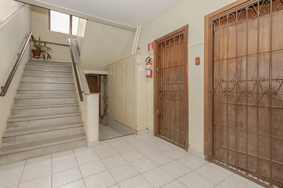 Apartamento com 2 quartos à venda, 75m2 em Menino Deus, Porto Alegre - RS - imagem 5 Foto 5 de Apartamento com 2 quartos à venda, 75m2 em Menino Deus, Porto Alegre - RS