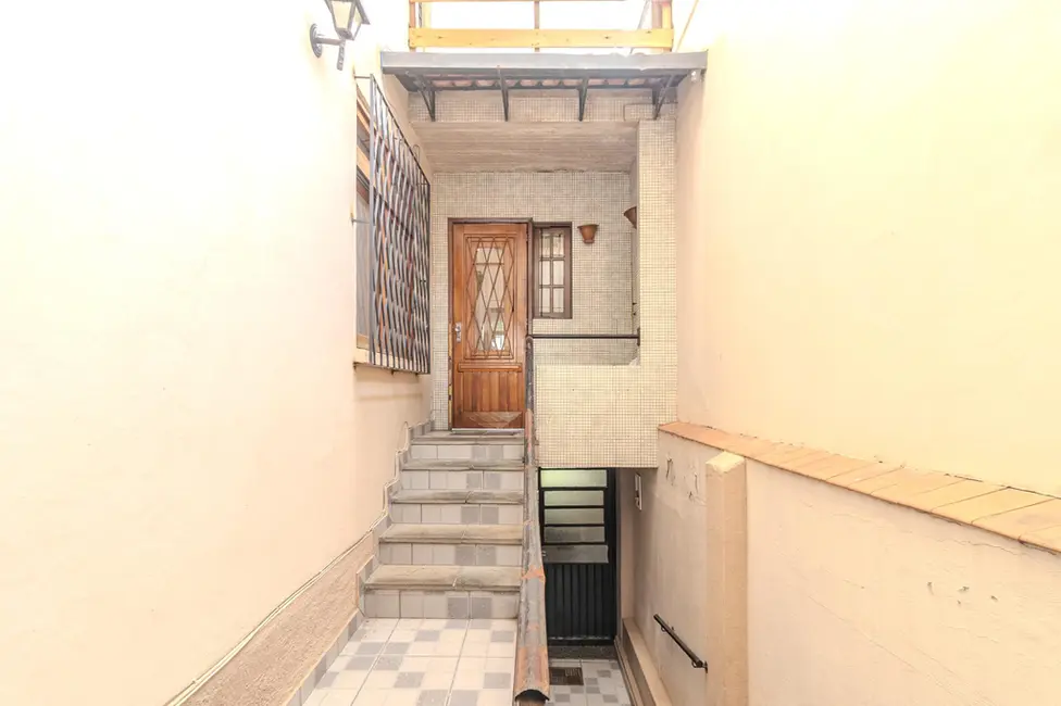 Foto 4 de Casa com 6 quartos à venda, 230m2 em Santana, Porto Alegre - RS