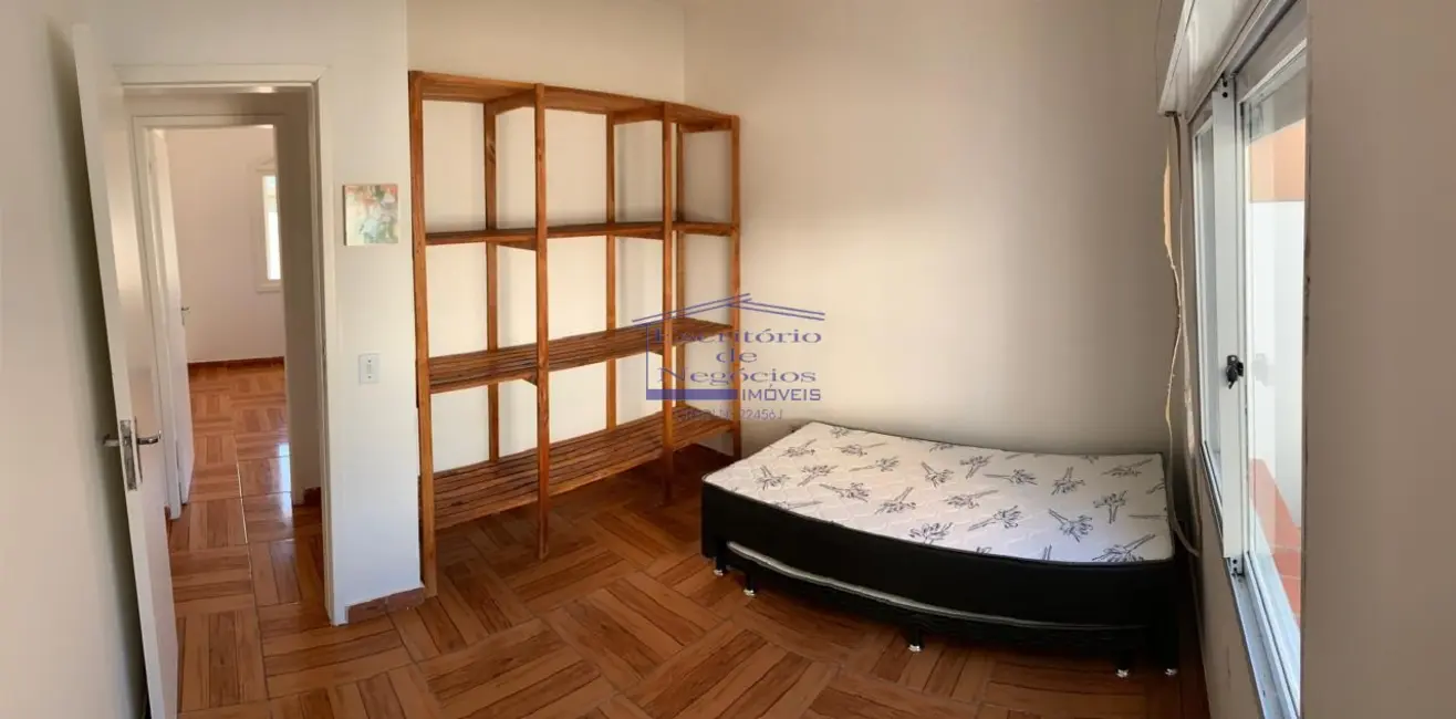 Casa com 6 quartos à venda, 175m2 em Centro, Tramandai - RS - imagem 9 Foto 9 de Casa com 6 quartos à venda, 175m2 em Centro, Tramandai - RS