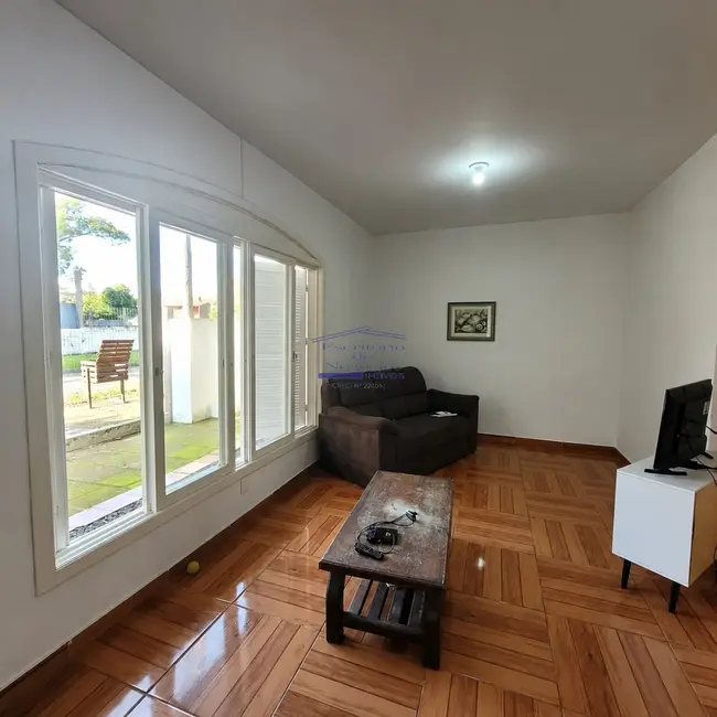 Casa com 6 quartos à venda, 175m2 em Centro, Tramandai - RS - imagem 5 Foto 5 de Casa com 6 quartos à venda, 175m2 em Centro, Tramandai - RS