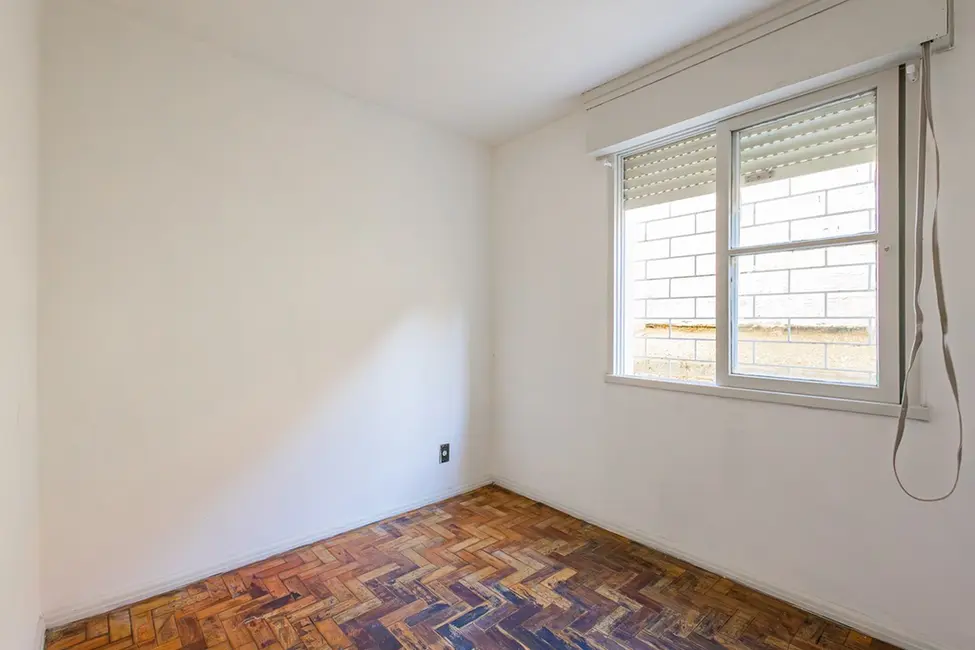 Foto 2 de Apartamento com 2 quartos à venda, 47m2 em Cavalhada, Porto Alegre - RS