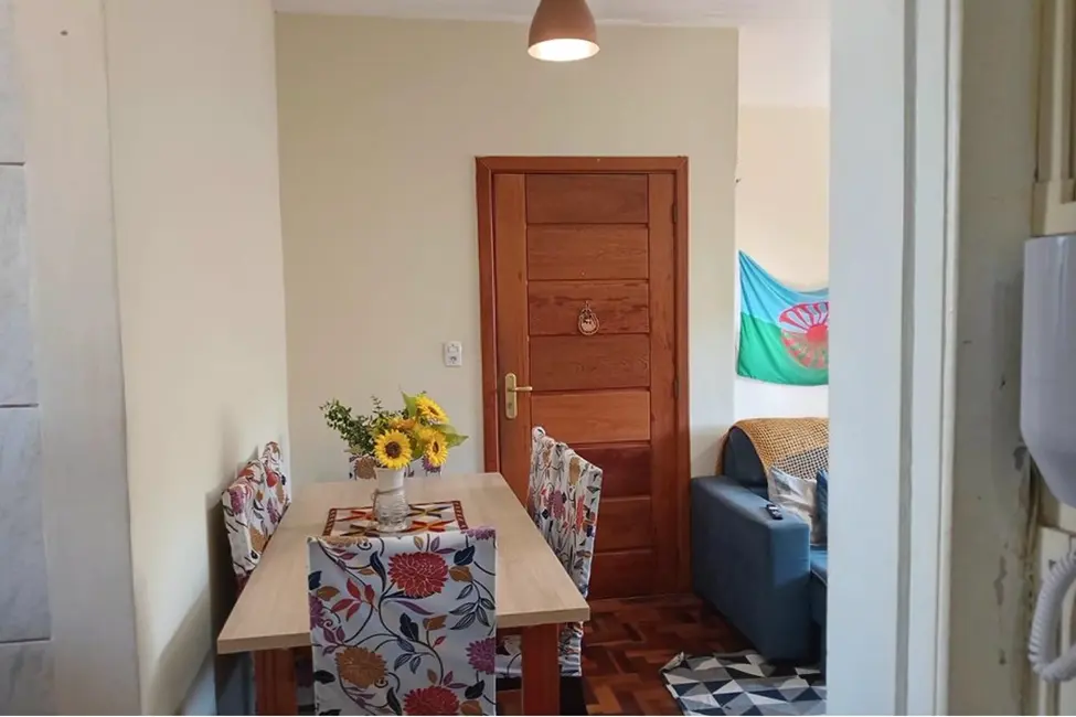 Apartamento com 3 quartos à venda, 82m2 em Camaquã, Porto Alegre - RS - imagem 4 Foto 4 de Apartamento com 3 quartos à venda, 82m2 em Camaquã, Porto Alegre - RS
