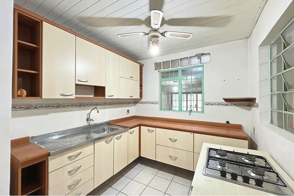 Foto 5 de Apartamento com 3 quartos à venda, 100m2 em Cristal, Porto Alegre - RS