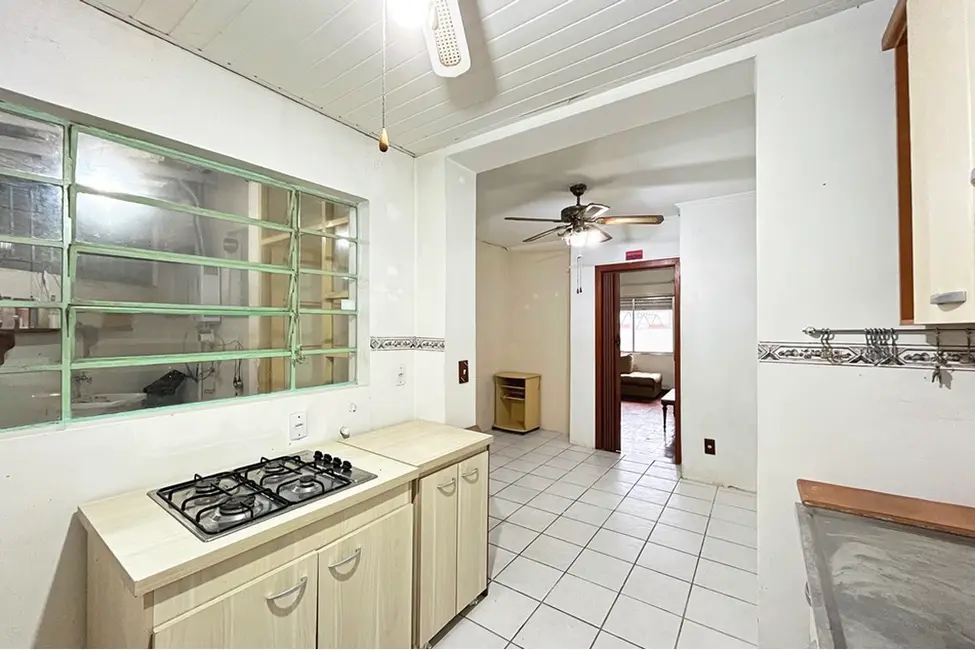 Foto 6 de Apartamento com 3 quartos à venda, 100m2 em Cristal, Porto Alegre - RS