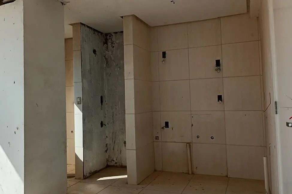 Apartamento com 2 quartos à venda, 52m2 em Cavalhada, Porto Alegre - RS - imagem 2 Foto 2 de Apartamento com 2 quartos à venda, 52m2 em Cavalhada, Porto Alegre - RS