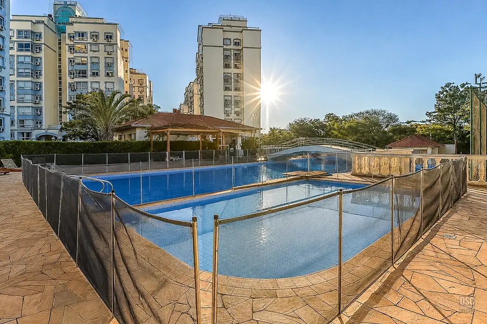 Apartamento com 2 quartos à venda, 134m2 em Cavalhada, Porto Alegre - RS - imagem 2 Foto 2 de Apartamento com 2 quartos à venda, 134m2 em Cavalhada, Porto Alegre - RS