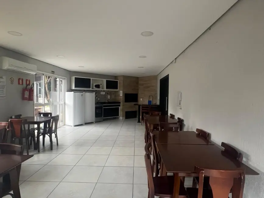 Apartamento com 2 quartos à venda, 57m2 em Cavalhada, Porto Alegre - RS - imagem 6 Foto 6 de Apartamento com 2 quartos à venda, 57m2 em Cavalhada, Porto Alegre - RS
