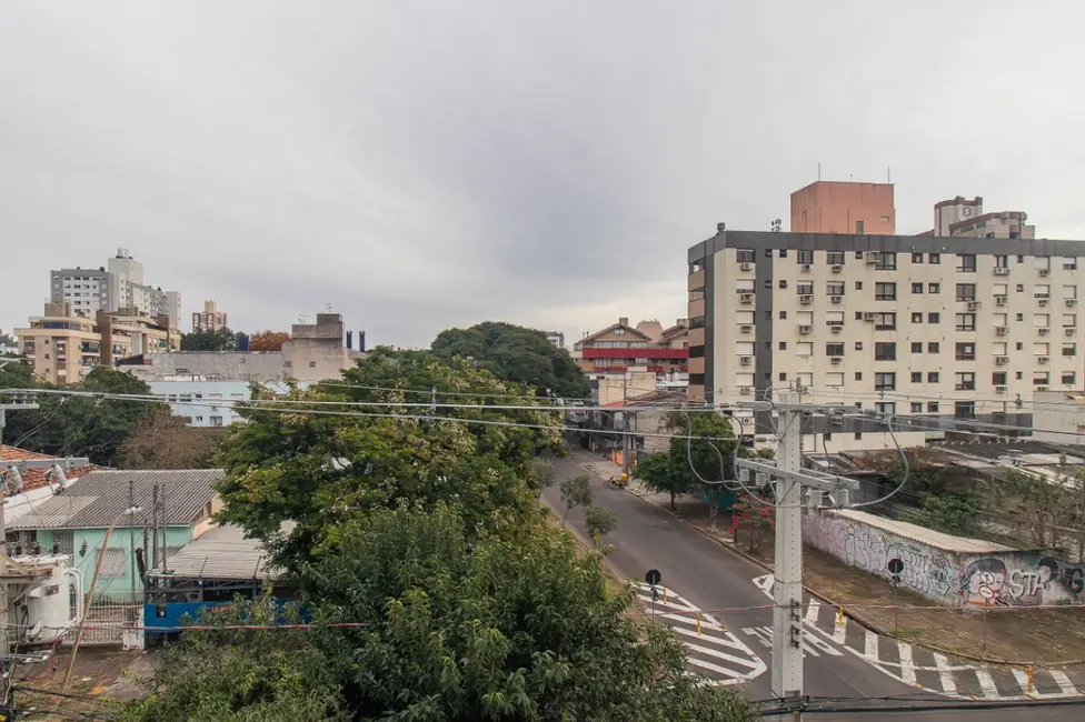 Foto 6 de Apartamento com 2 quartos à venda, 73m2 em Santana, Porto Alegre - RS