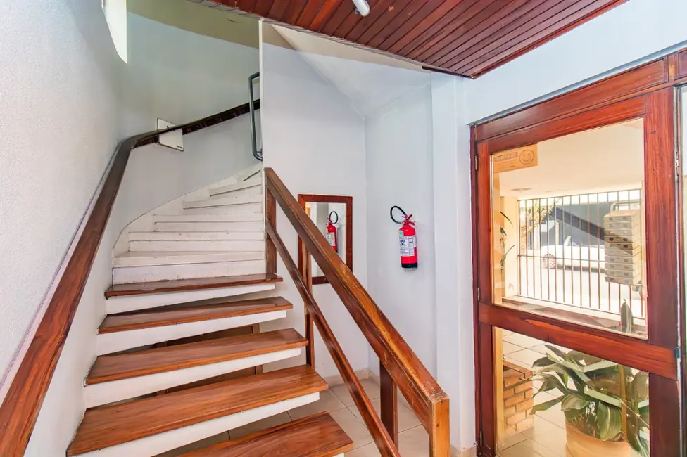 Foto 5 de Apartamento com 2 quartos à venda, 73m2 em Santana, Porto Alegre - RS