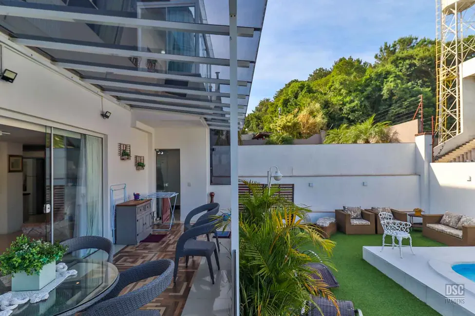 Casa com 3 quartos à venda, 284m2 em Hípica, Porto Alegre - RS - imagem 9 Foto 9 de Casa com 3 quartos à venda, 284m2 em Hípica, Porto Alegre - RS