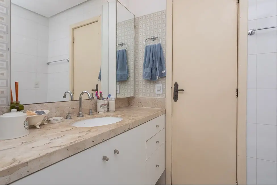 Foto 7 de Apartamento com 2 quartos à venda, 94m2 em Rio Branco, Porto Alegre - RS