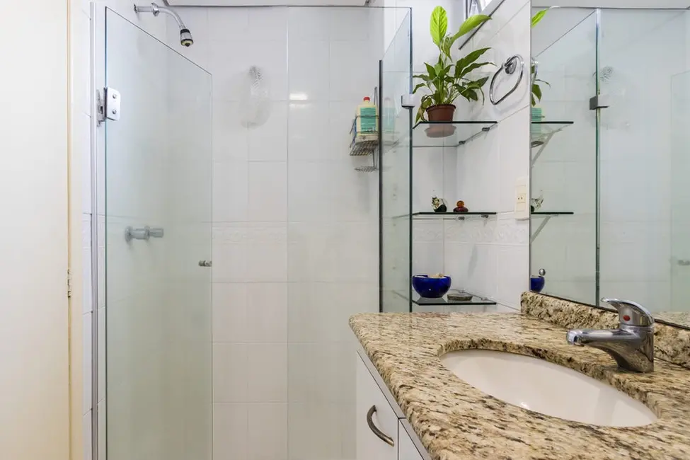 Apartamento com 3 quartos à venda, 107m2 em Teresópolis, Porto Alegre - RS - imagem 3 Foto 3 de Apartamento com 3 quartos à venda, 107m2 em Teresópolis, Porto Alegre - RS