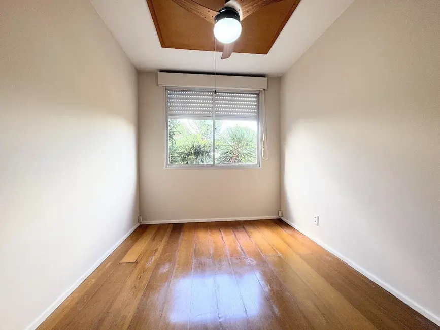 Apartamento com 2 quartos à venda, 54m2 em Teresópolis, Porto Alegre - RS - imagem 4 Foto 4 de Apartamento com 2 quartos à venda, 54m2 em Teresópolis, Porto Alegre - RS