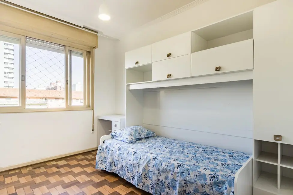 Foto 2 de Apartamento com 2 quartos à venda, 77m2 em Praia de Belas, Porto Alegre - RS
