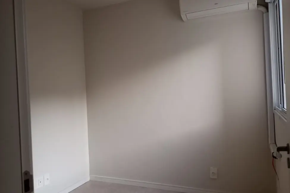 Apartamento com 3 quartos à venda, 62m2 em Sarandi, Porto Alegre - RS - imagem 5 Foto 5 de Apartamento com 3 quartos à venda, 62m2 em Sarandi, Porto Alegre - RS