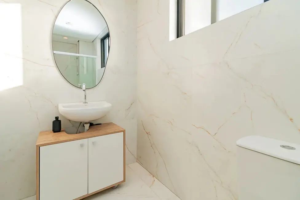 Apartamento com 3 quartos à venda, 147m2 em Centro Histórico, Porto Alegre - RS - imagem 6 Foto 6 de Apartamento com 3 quartos à venda, 147m2 em Centro Histórico, Porto Alegre - RS
