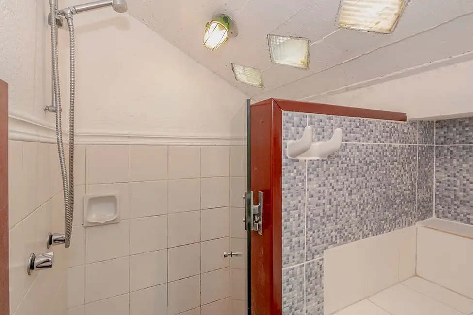 Apartamento com 2 quartos à venda, 111m2 em Rio Branco, Porto Alegre - RS - imagem 8 Foto 8 de Apartamento com 2 quartos à venda, 111m2 em Rio Branco, Porto Alegre - RS